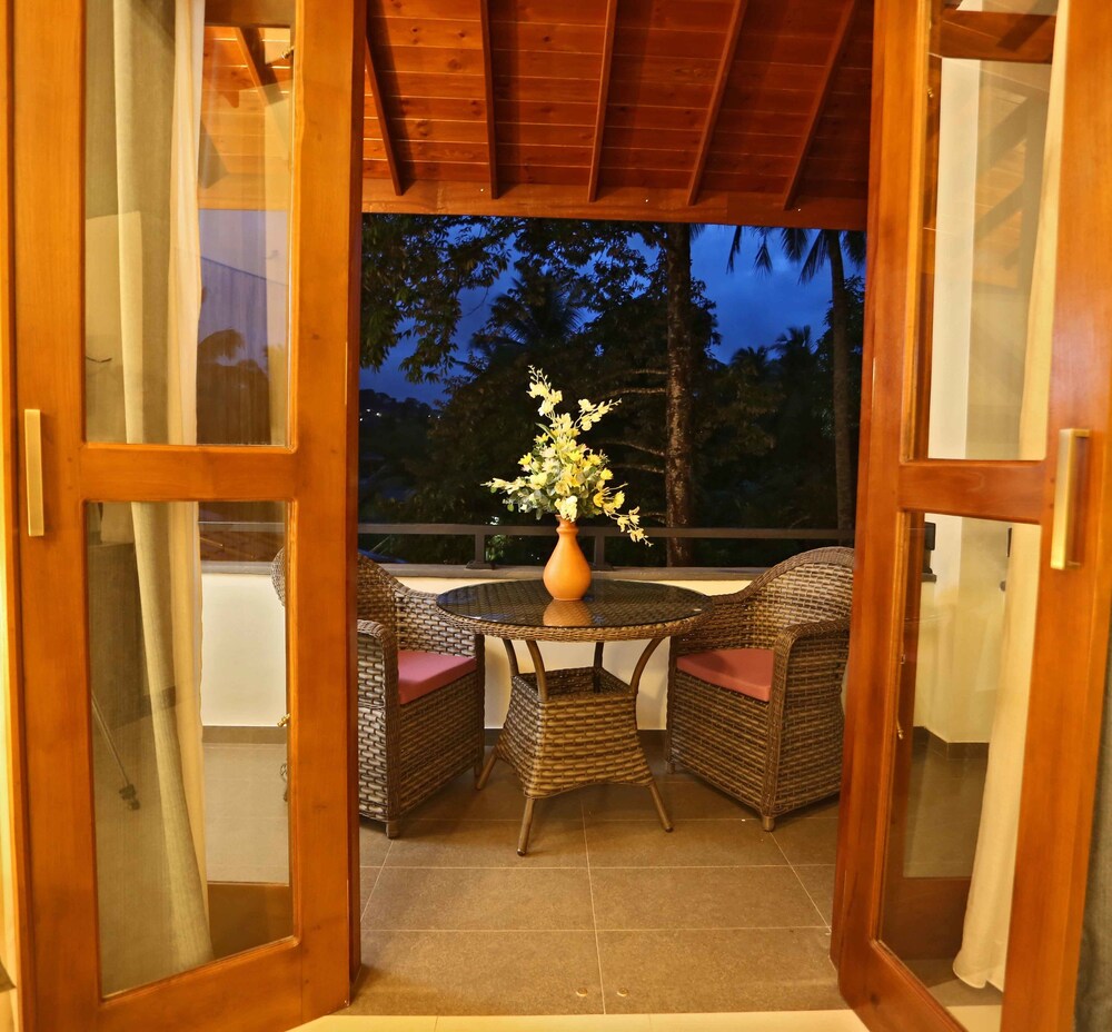Rivora Residence 50/50