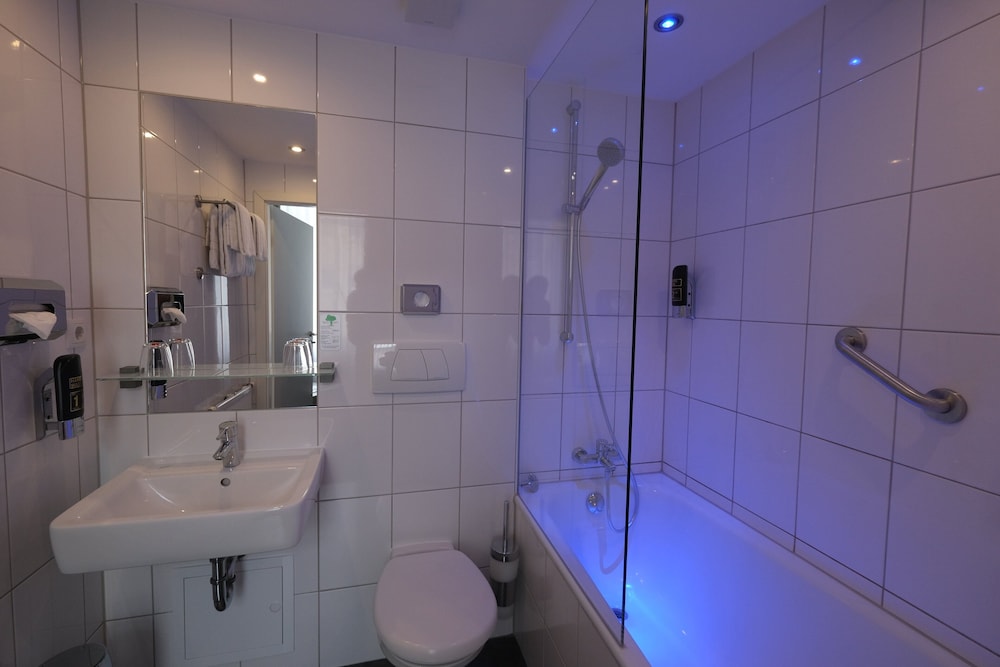 TOP Hotel Hohenstaufen 10/57