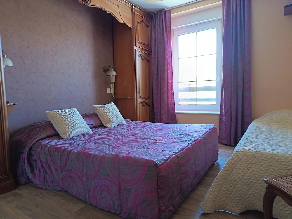 Hotel De France 10/49
