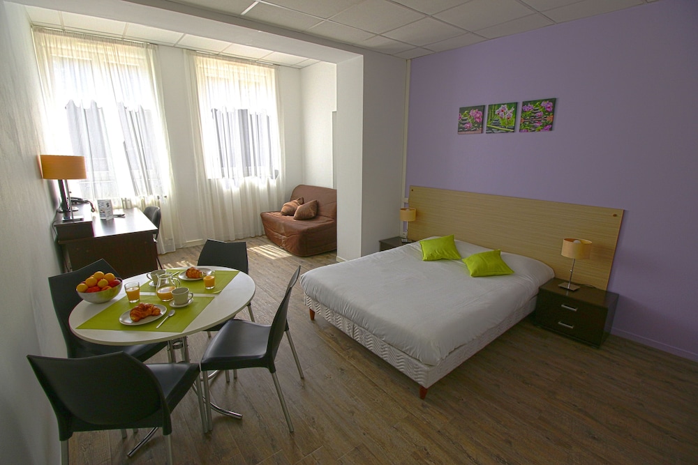 APPART HOTEL MACON LE COURS MOREAU 10/30