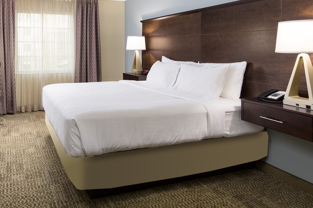 Staybridge Suites Sacramento - Folsom 27/79