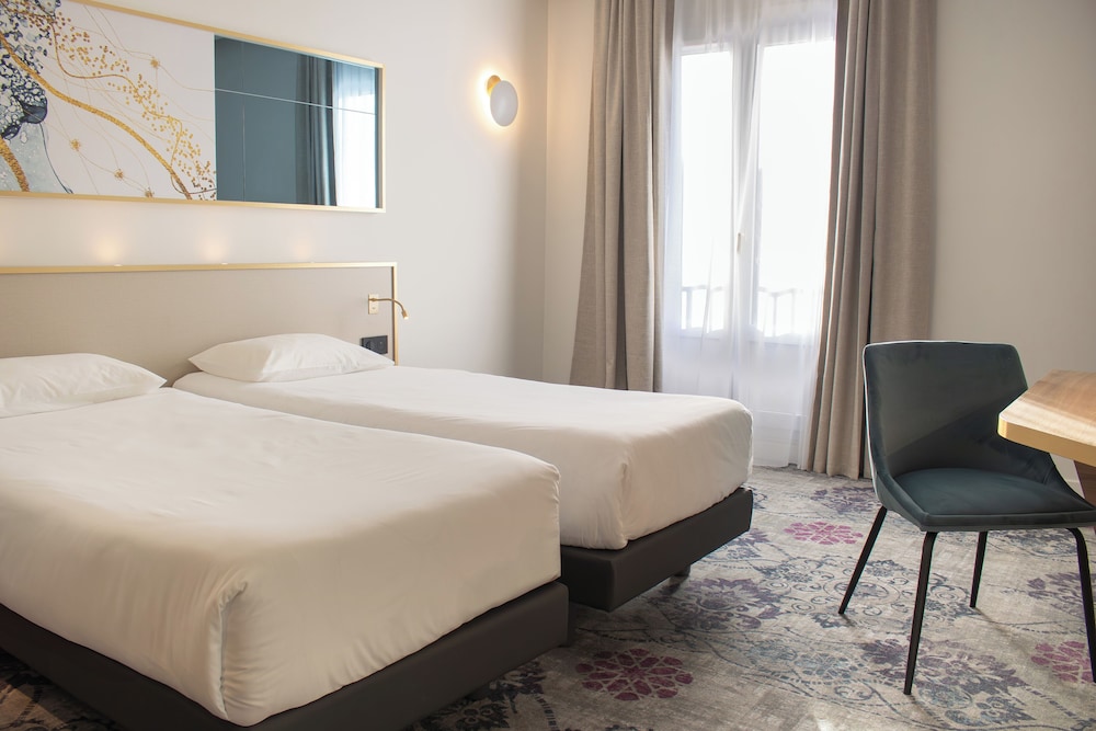 Brit Hotel Cahors Le Valentre 24/70