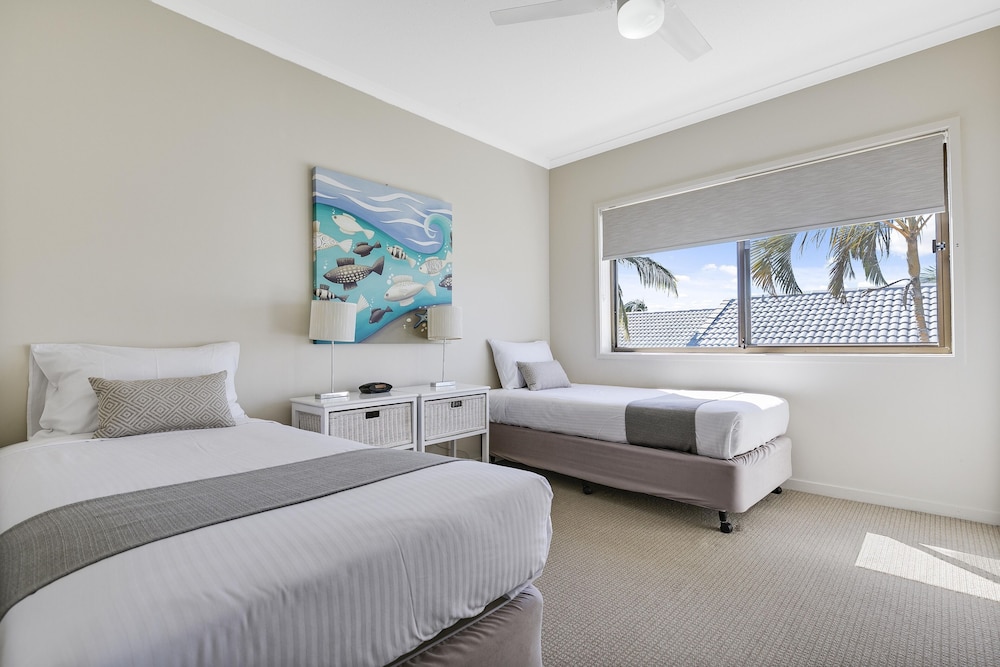 2 Bedrooms, Loft, Premium, Apartment, Queen and Twin Beds
