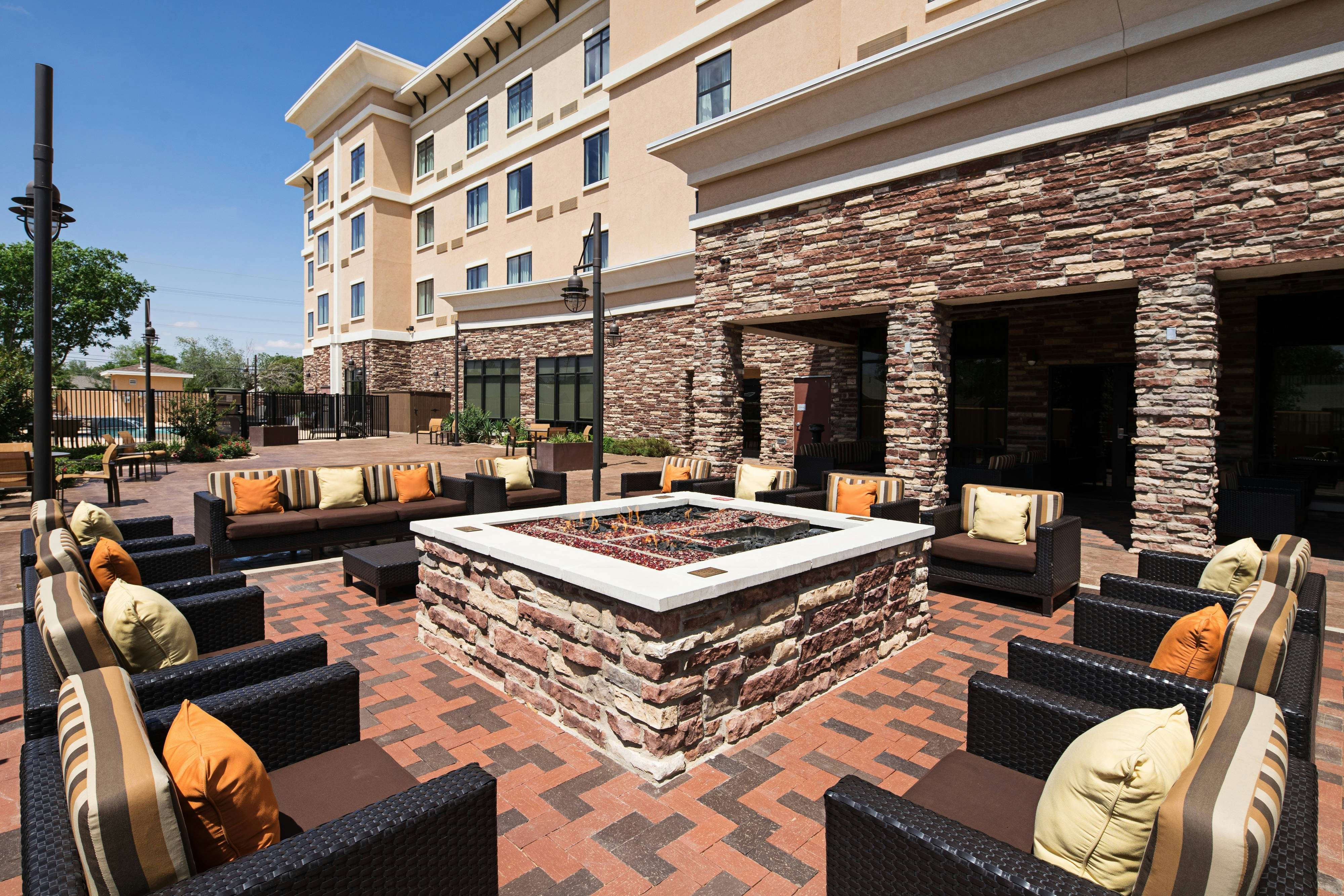 Courtyard by Marriott Lubbock Downtown/University Area 14/15