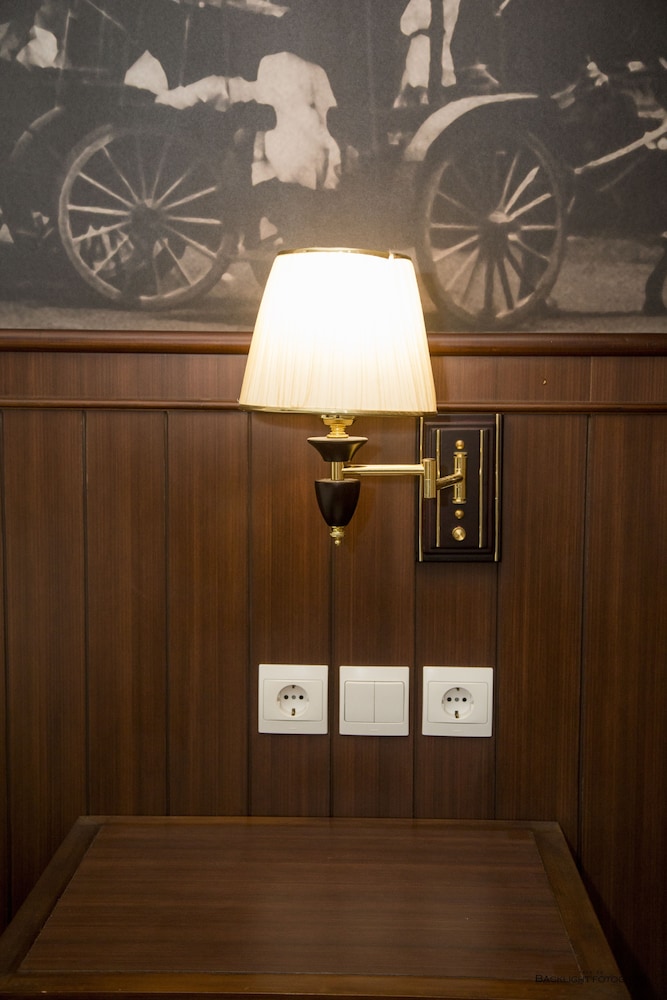 Varna Culture Hotel Soerabaia 21/49
