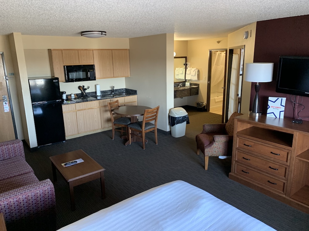 Americinn By Wyndham Proctor Duluth Black Woods 39/53