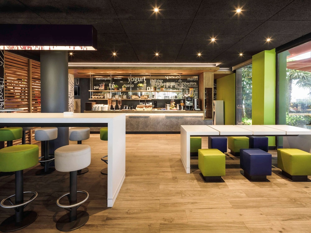 ibis budget Malaga Aeropuerto Avenida Velazquez 25/46