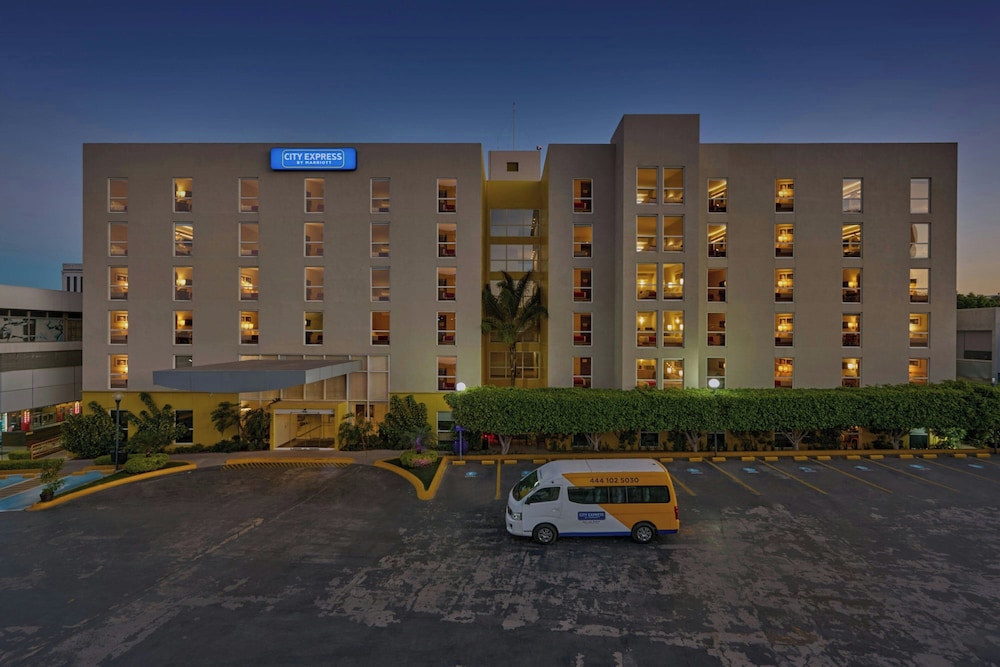 City Express by Marriott San Luis Potosi Zona Universitaria 40/43