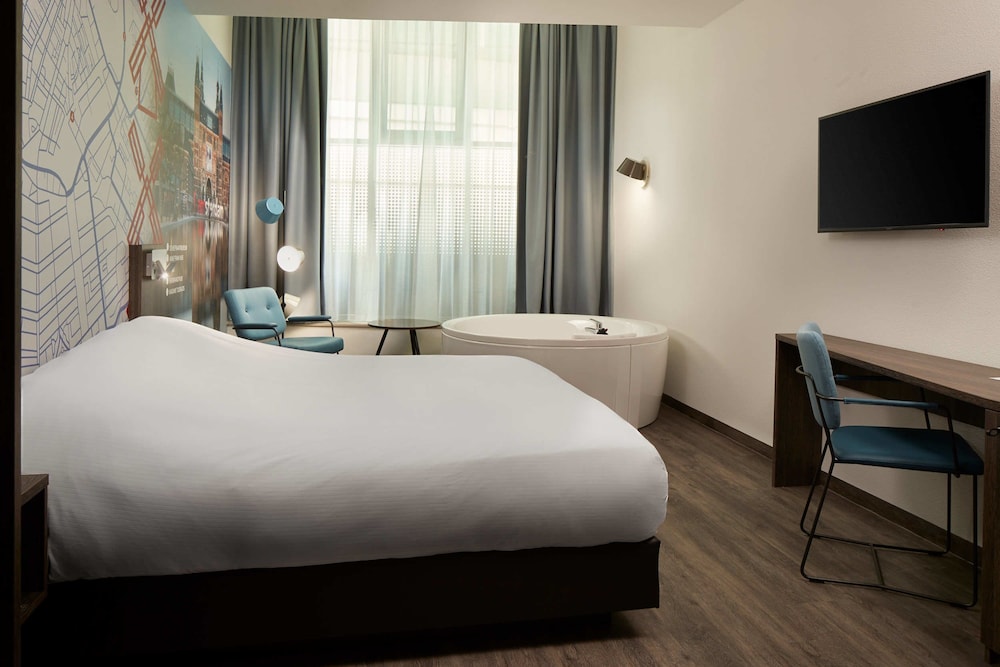 Spa, King Bed