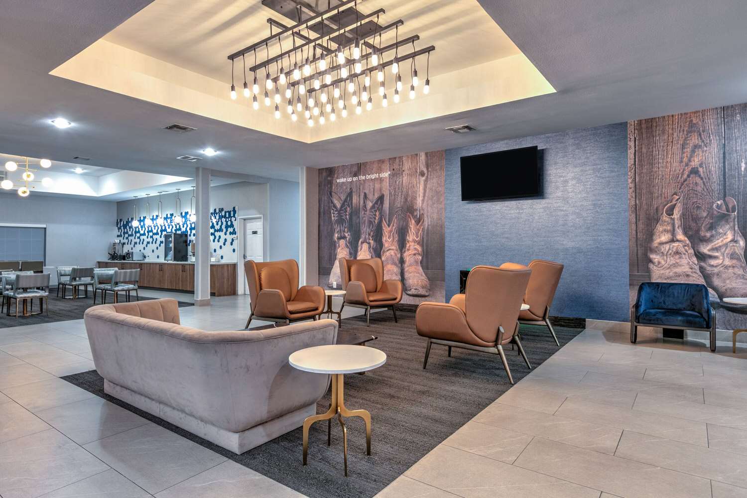 La Quinta Inn & Suites by Wyndham Decatur 39/46