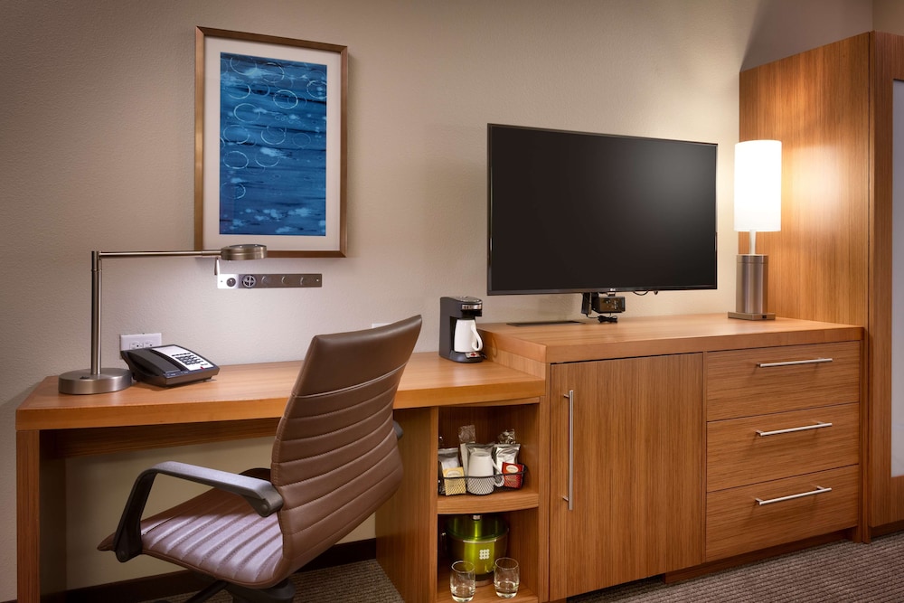 Hyatt Place Emeryville San Fran 37/43