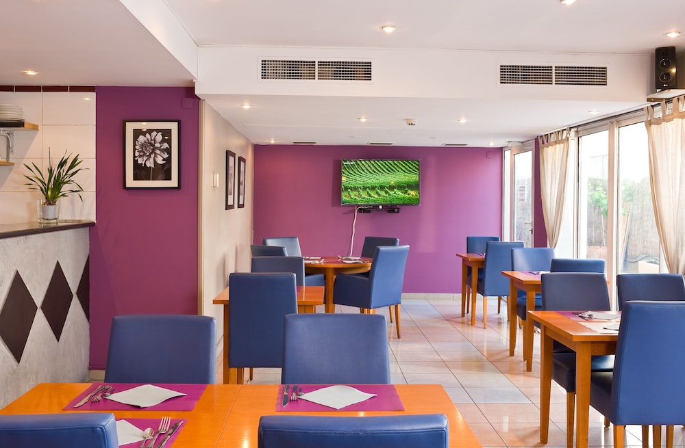 MADAME VACANCES- RESIDENCE LES CONSULS DE LA MER 24/29