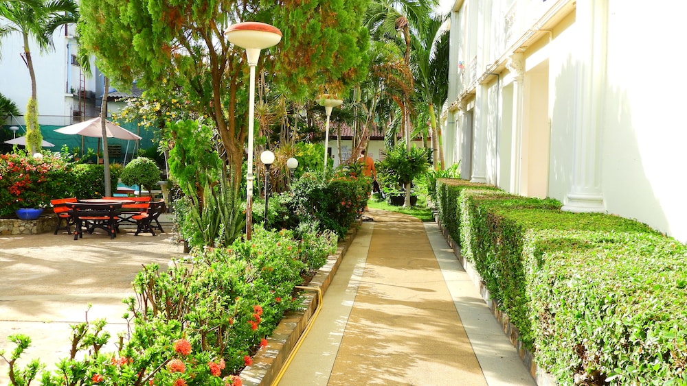 Romeo Palace 32/47