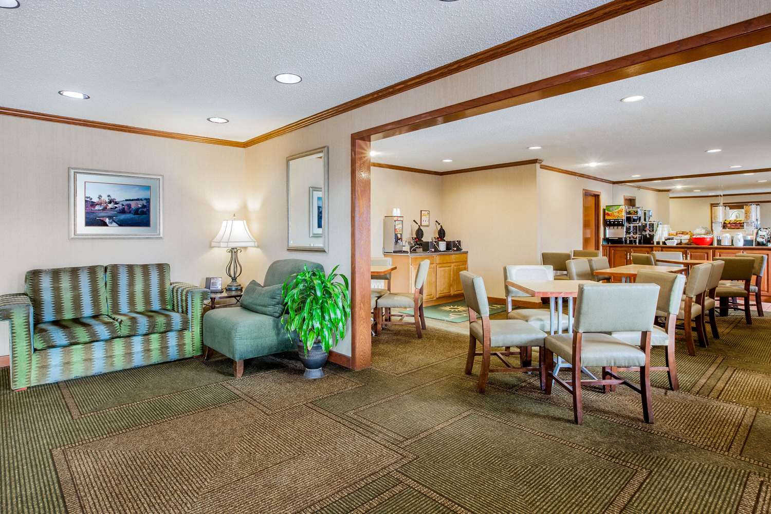 La Quinta Inn by Wyndham Detroit Southgate 11/15