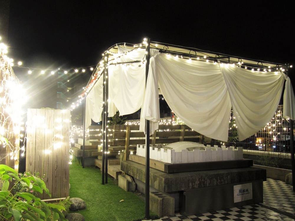 Dyeing And Hostel Nakashimaya - Caters To Women 9/55