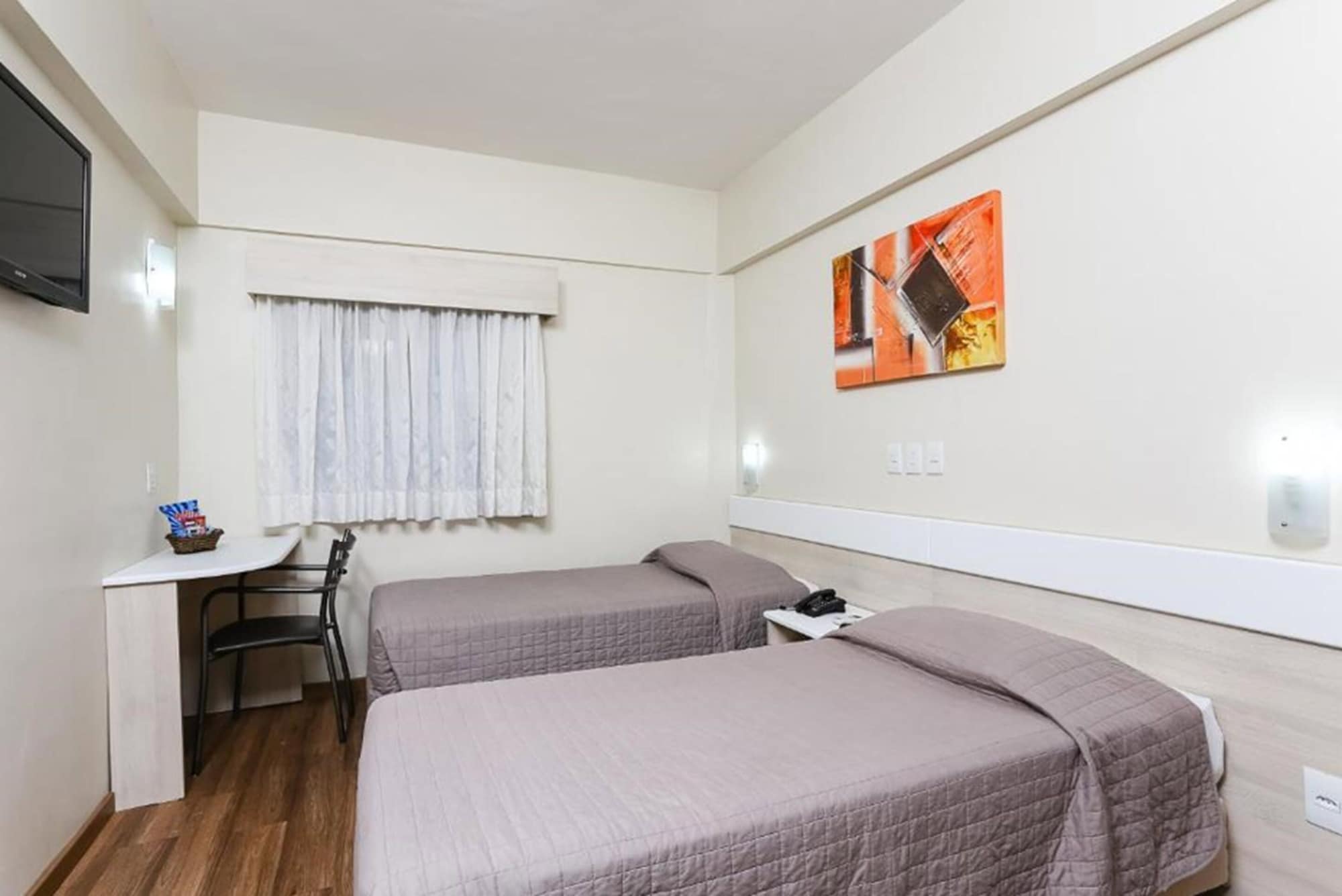 STANDARD, TWIN BEDS