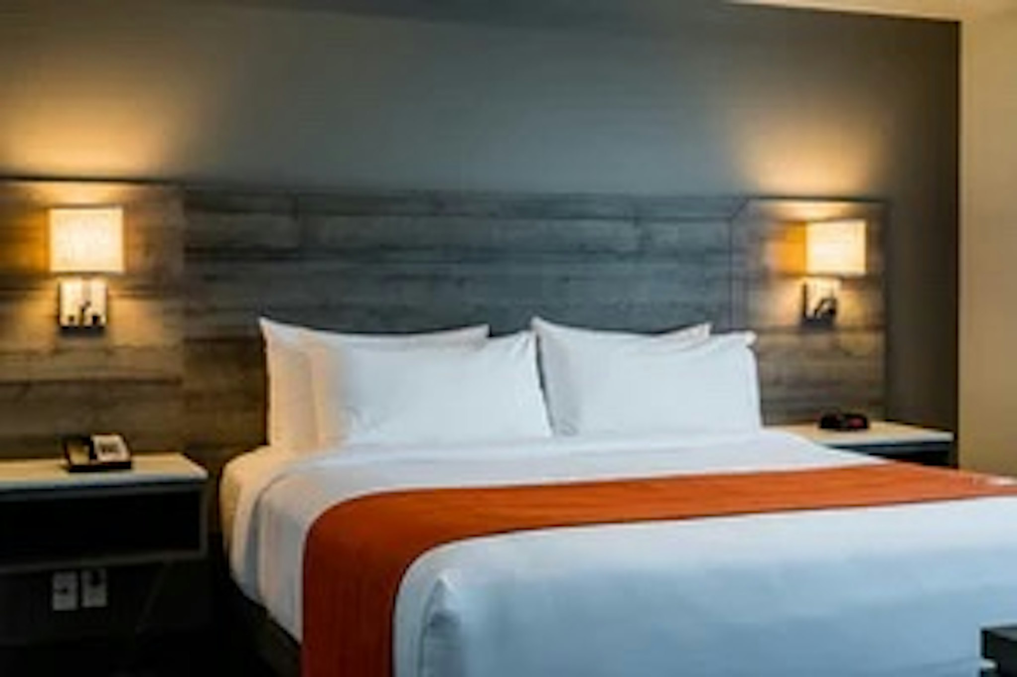 Amsterdam Inn & Suites, an Ascend Collection Hotel 27/52