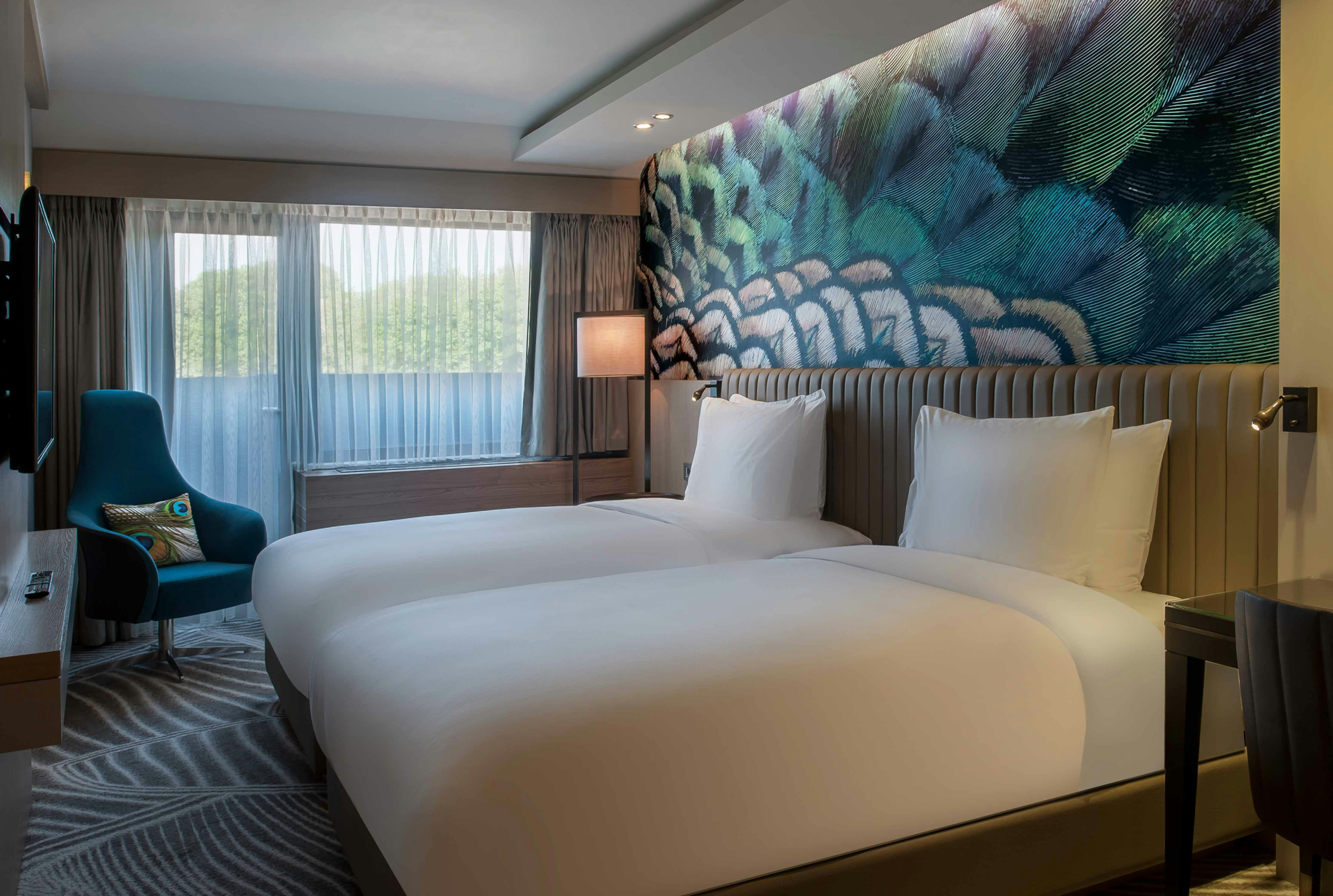 DELUXE, TWIN BEDS, BALCONY