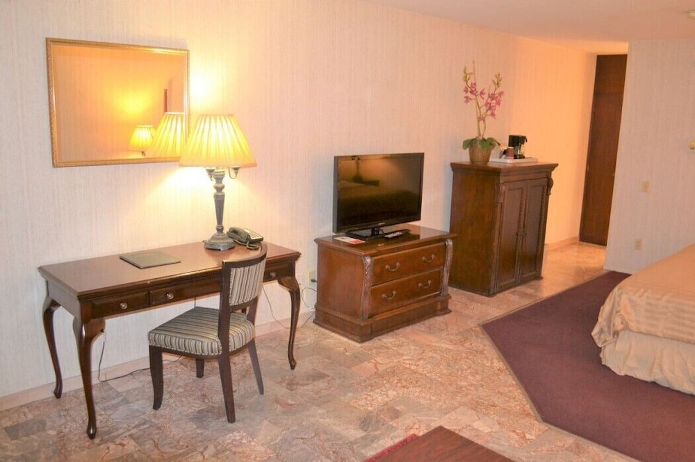 Merced Inn And Suites 12/15
