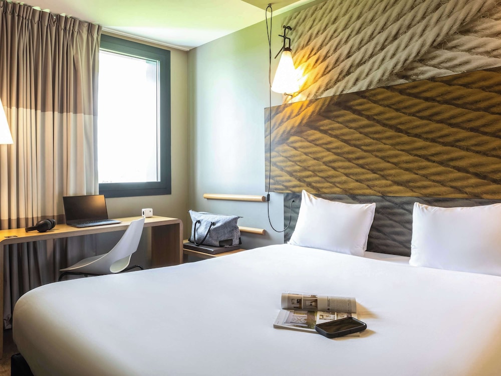 ibis Gonesse 17/57