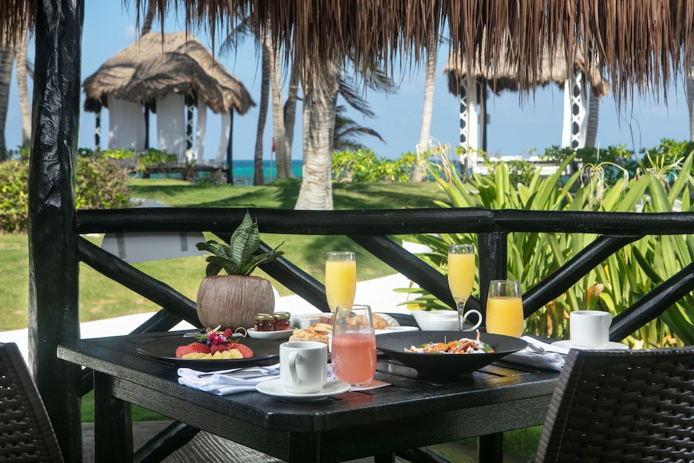 El Dorado Casitas Royale All Inclusive 60/72