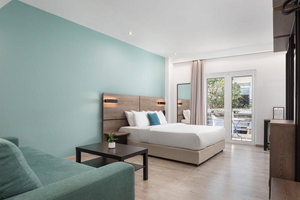 GRAND, DOUBLE BED