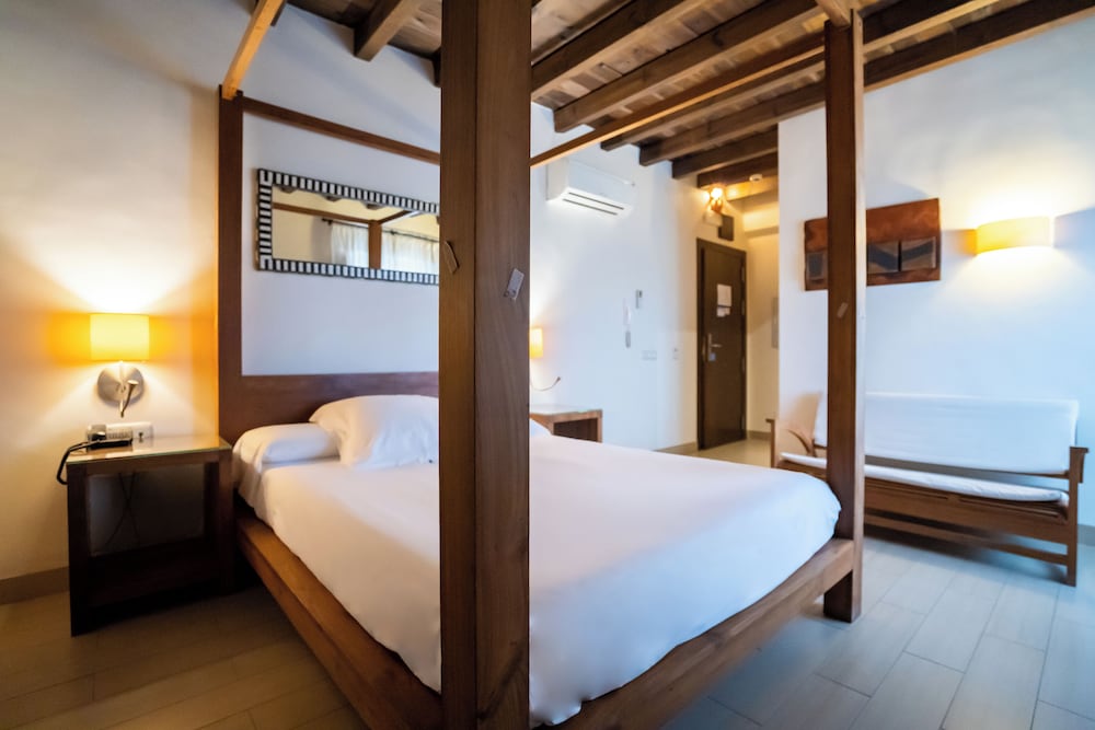 Hotel Yit Abentofail 16/50