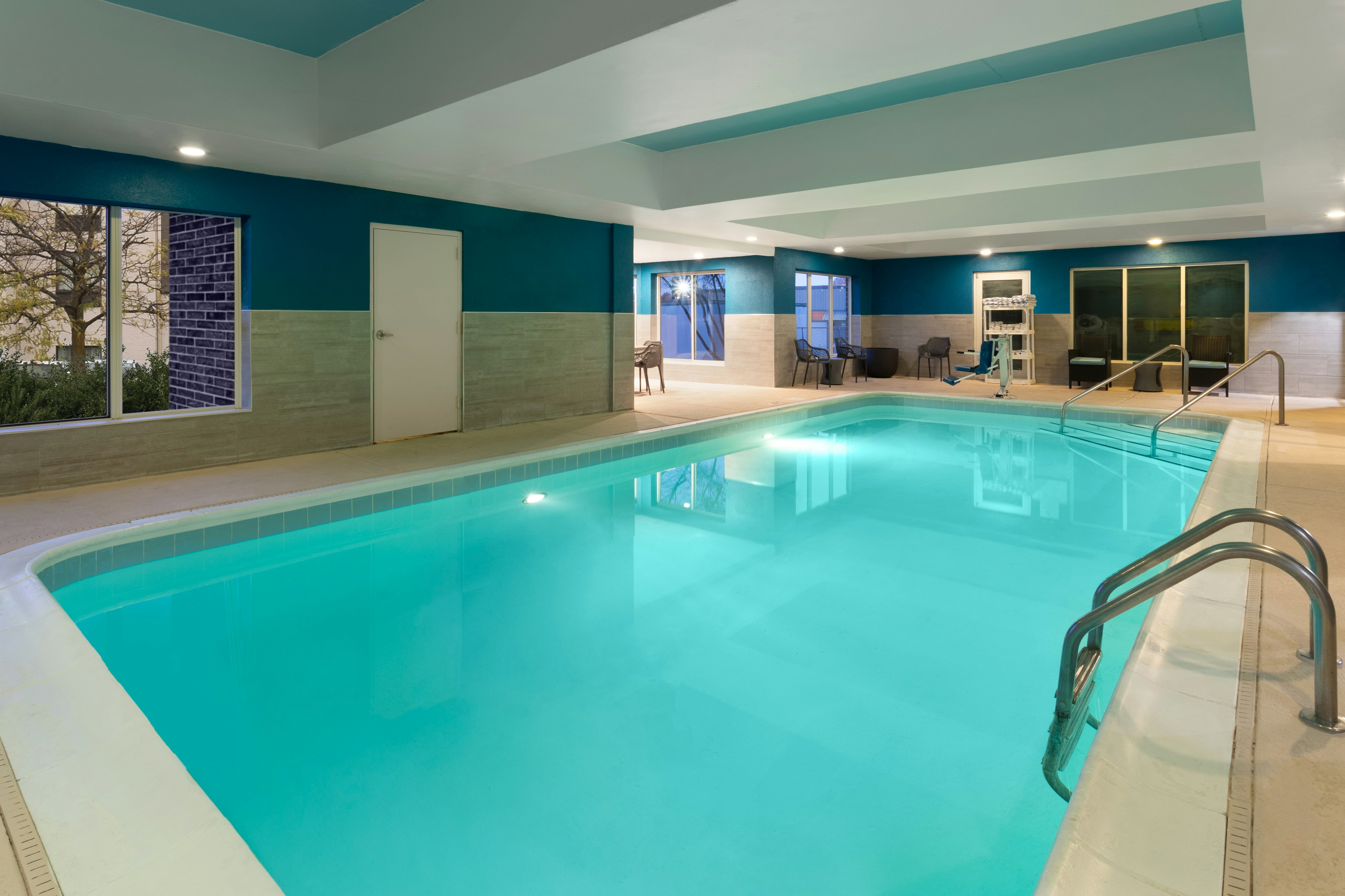 Hampton Inn Suites Scottsburg 49/82