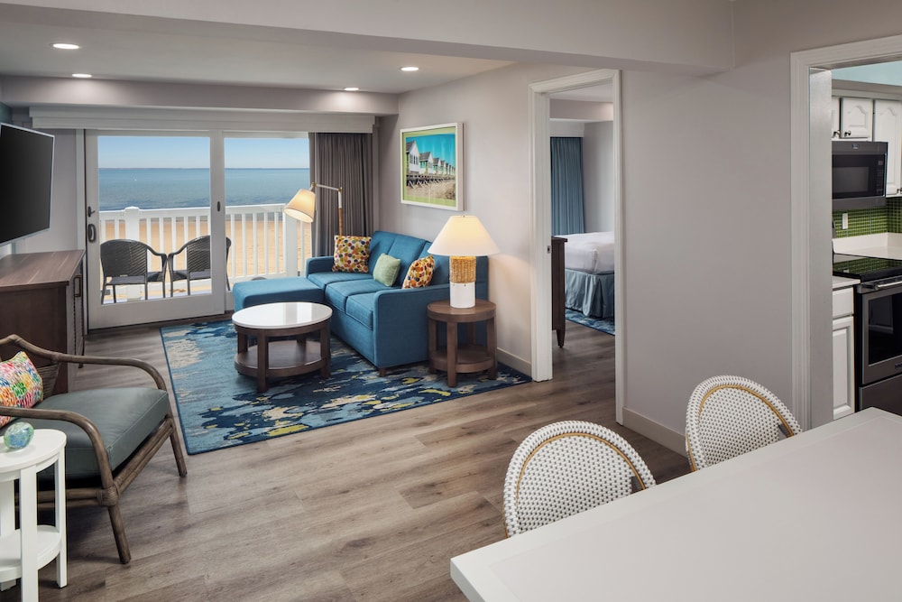 Surfside Hotel and Suites 37/57
