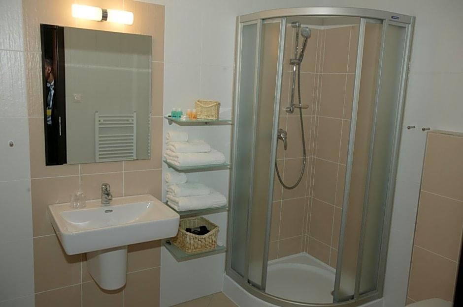Aston Business Hotel 53/55