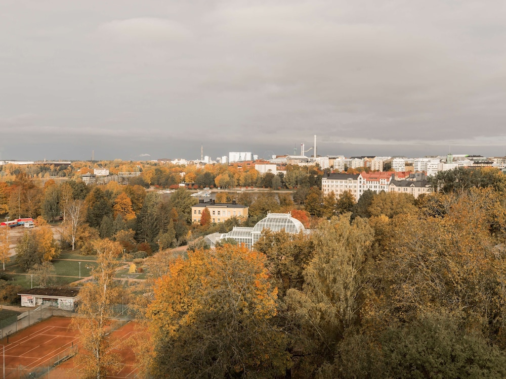 Radisson RED Helsinki 63/66
