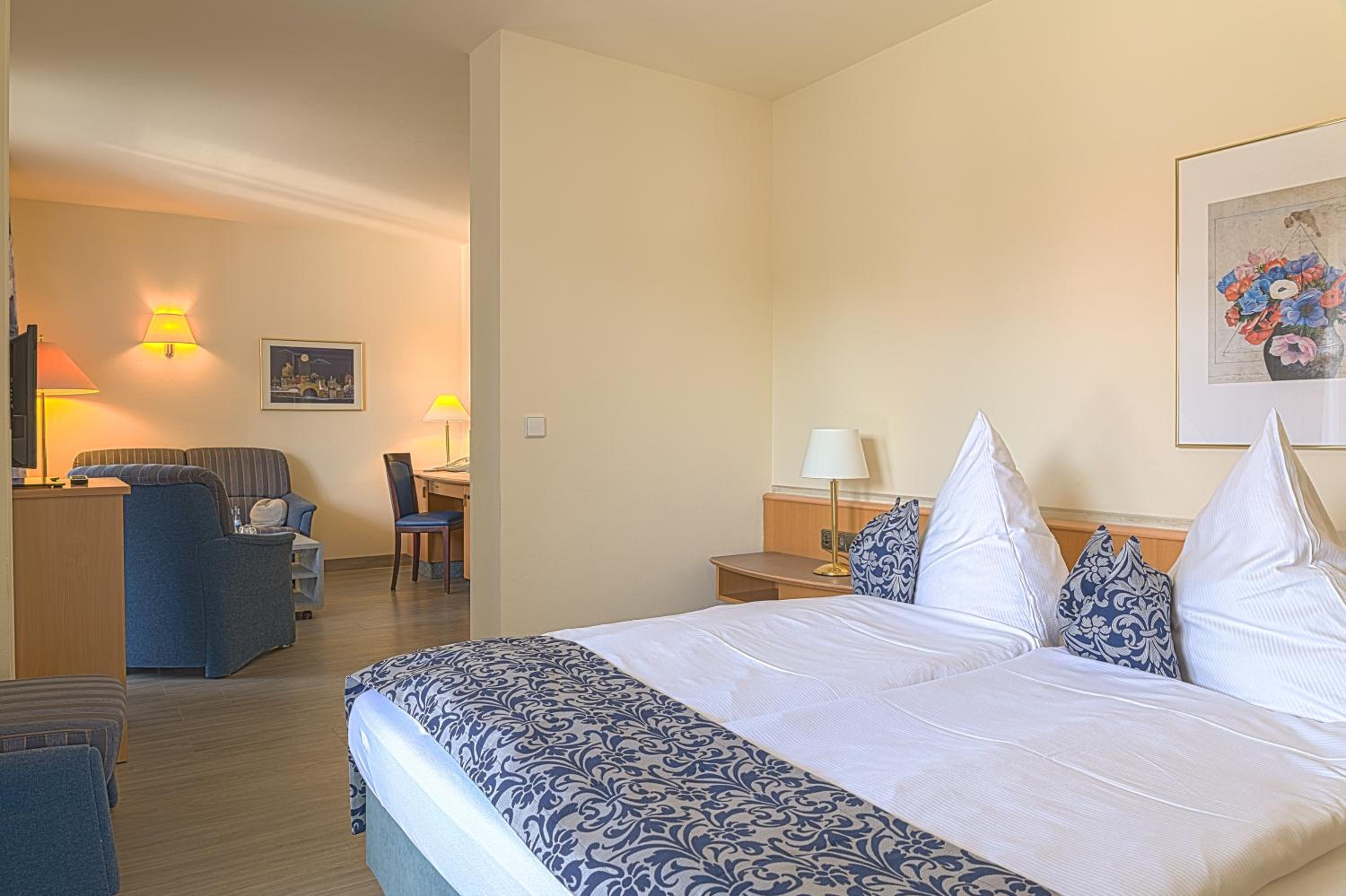 Modern, Guest Room, Suite