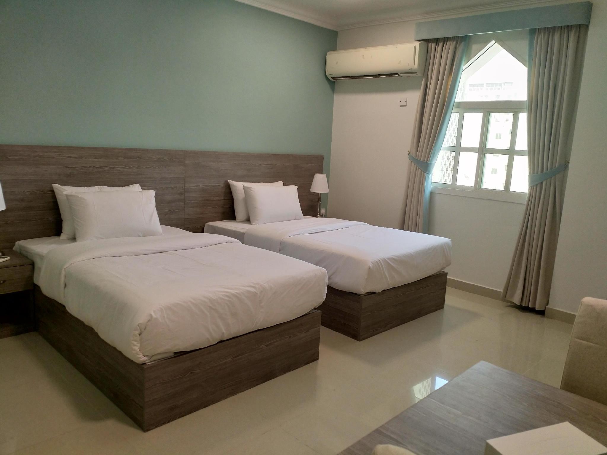 Deluxe, Twin Beds
