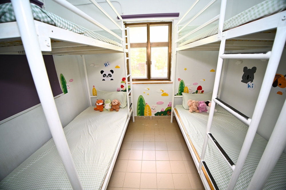 YHA Ngong Ping SG Davis Youth Hostel (Lantau Island) 43/50