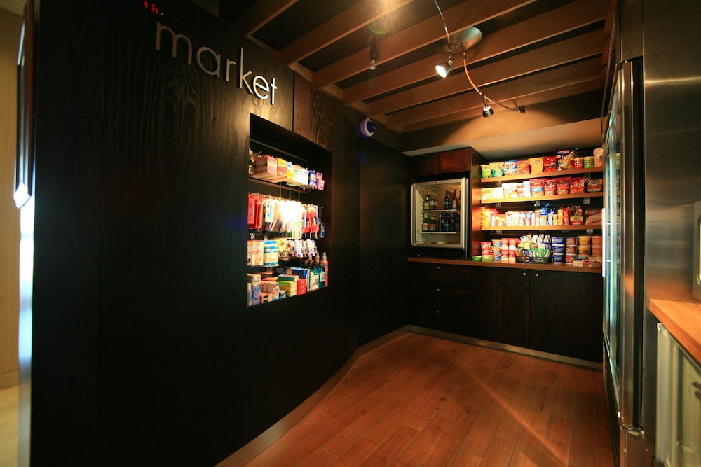 Courtyard Marriott Aksarben Village 47/50