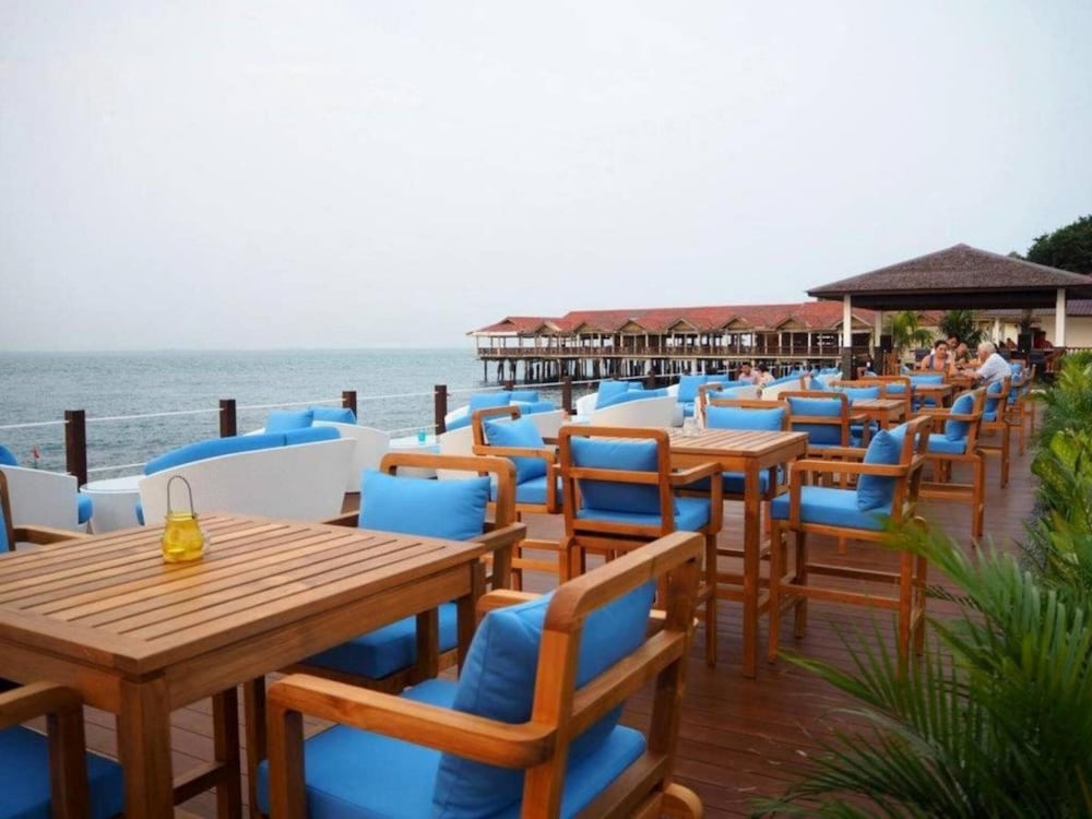 KTM Resort 33/50