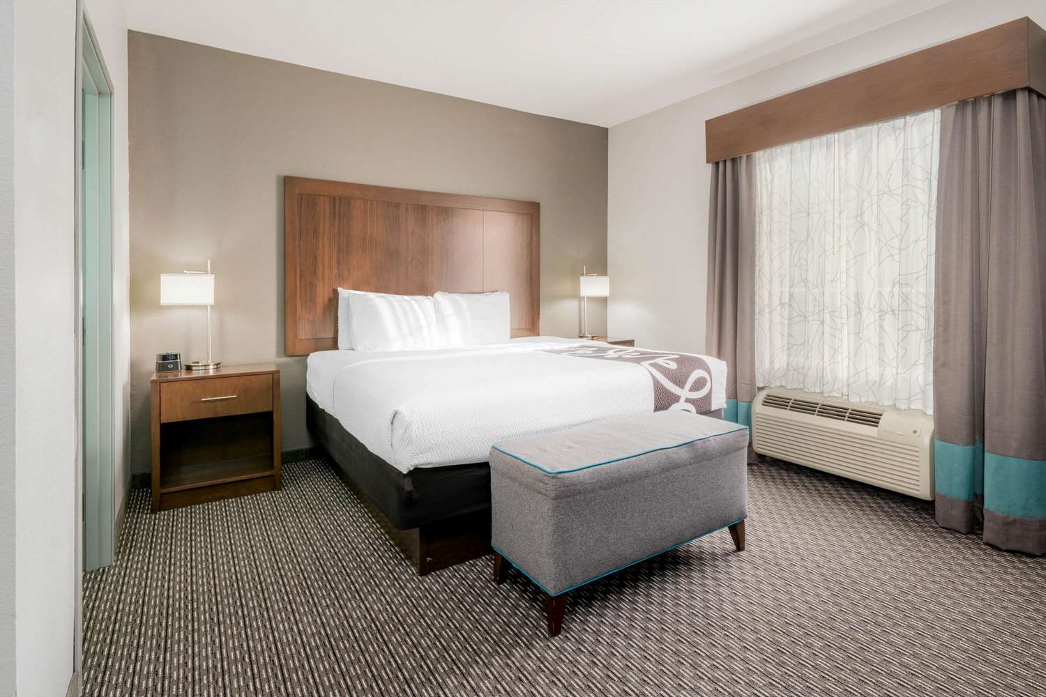 La Quinta Inn & Suites by Wyndham Fort Worth Arlington West 18/41