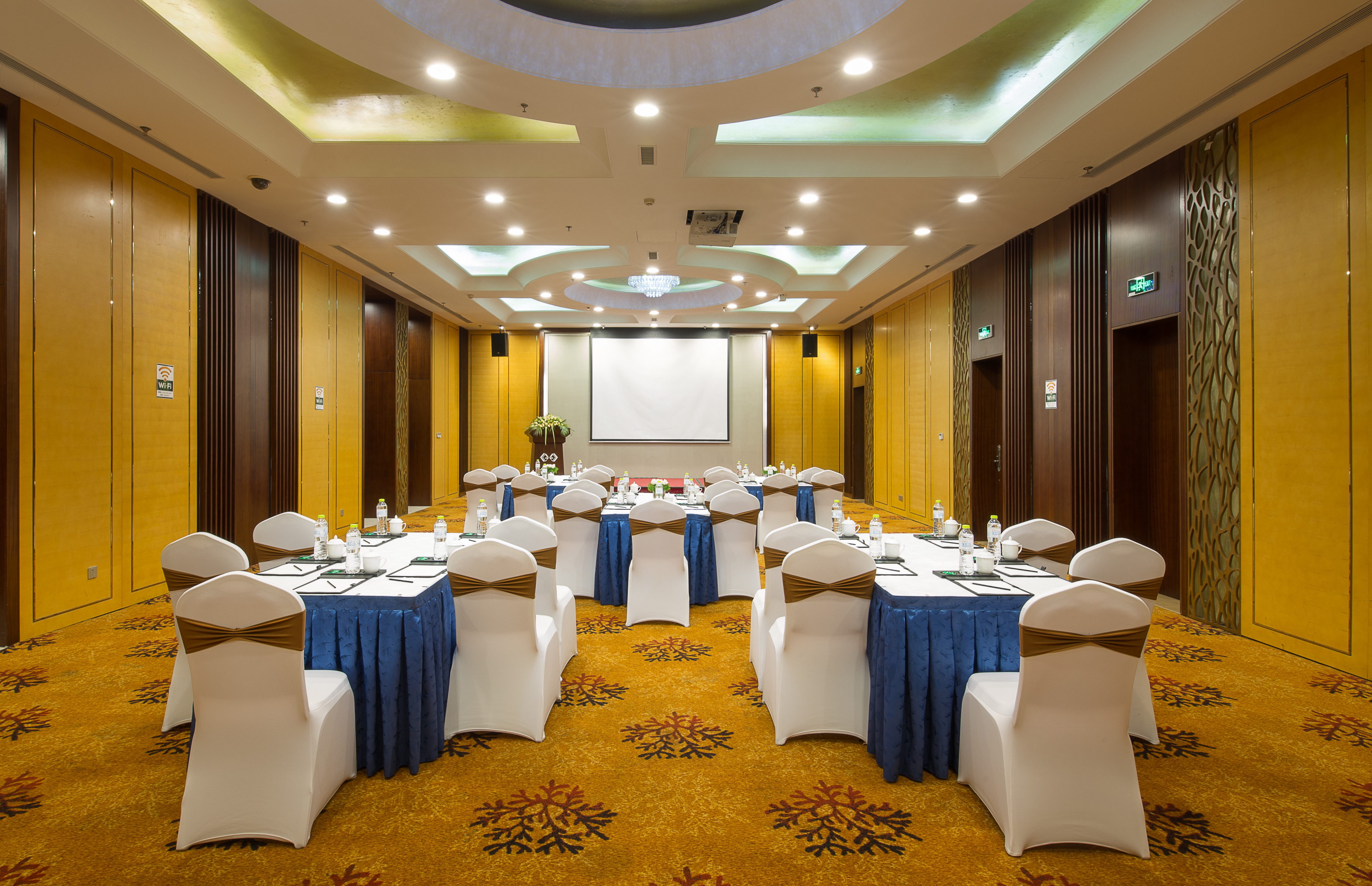 Qingdao Gloria Plaza Hotel 18/22