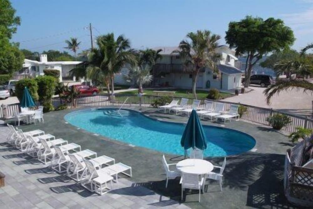 Parmer's Resort 43/51
