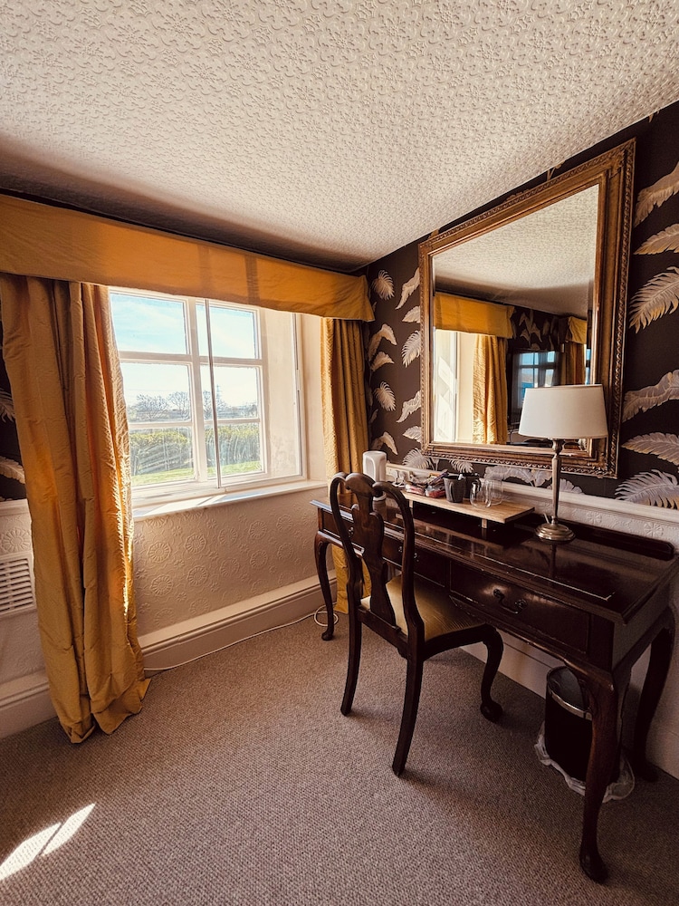The Sibson Inn Hotel 34/50