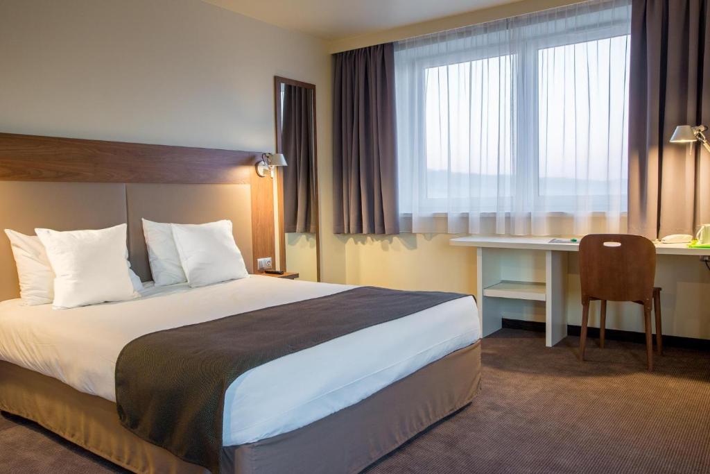 FBENR Double Bedroom