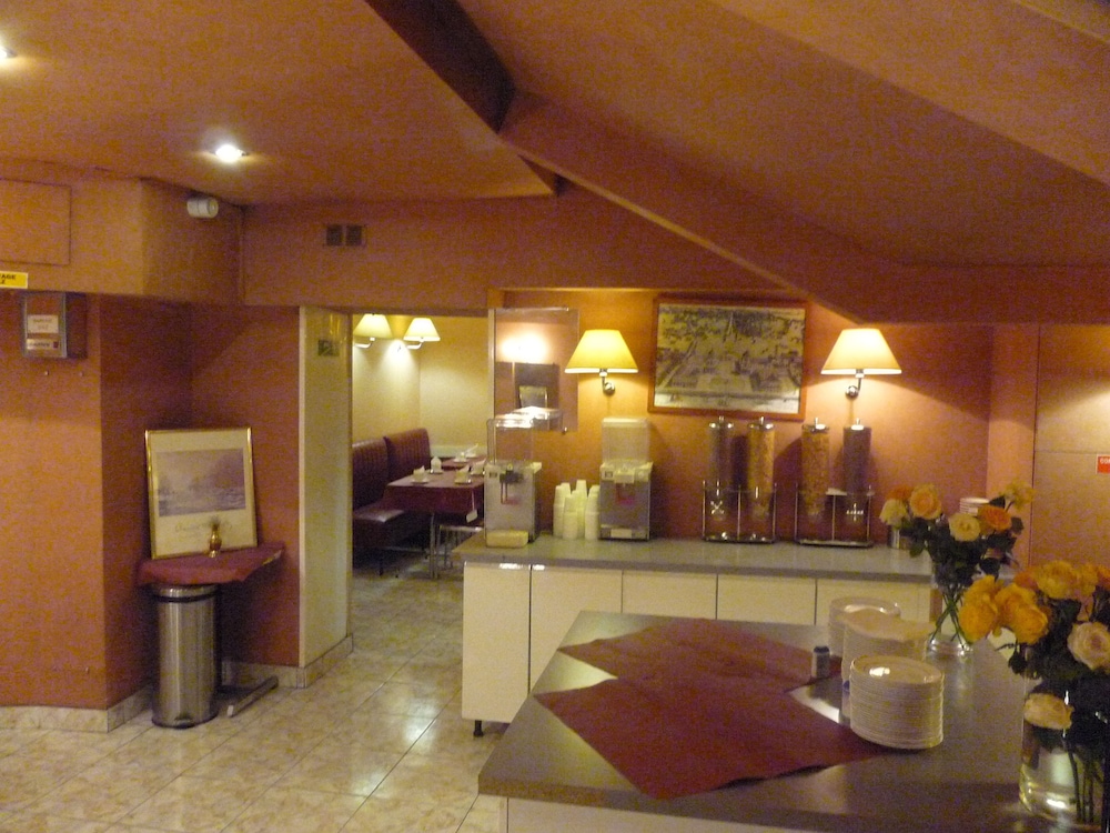 Hotel Ambassadeur Paris 5/46