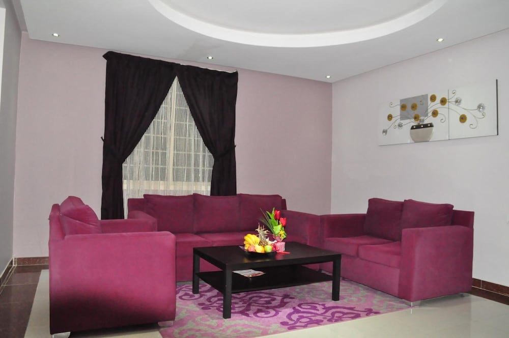أجنحة طوق(Tooq Suites) 32/50