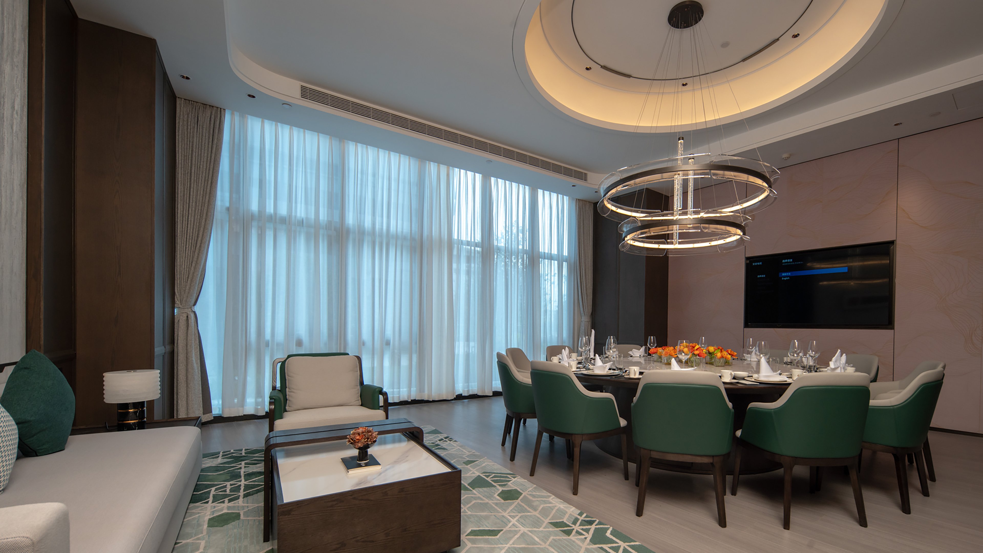 Holiday Inn Guiyang Airport by IHG 40/50