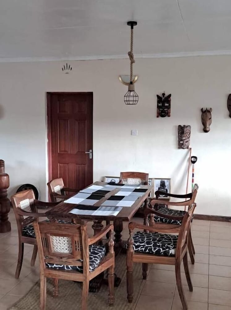 Narasha Guest House 34/47