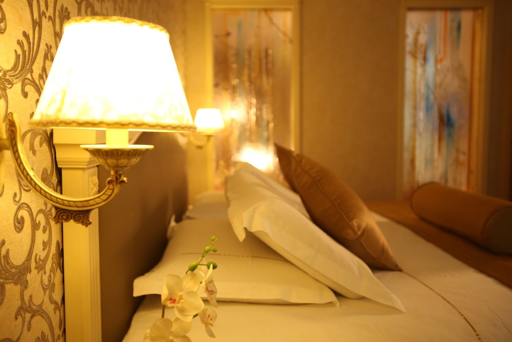 Grand Hotel & Spa Tirana photo4
