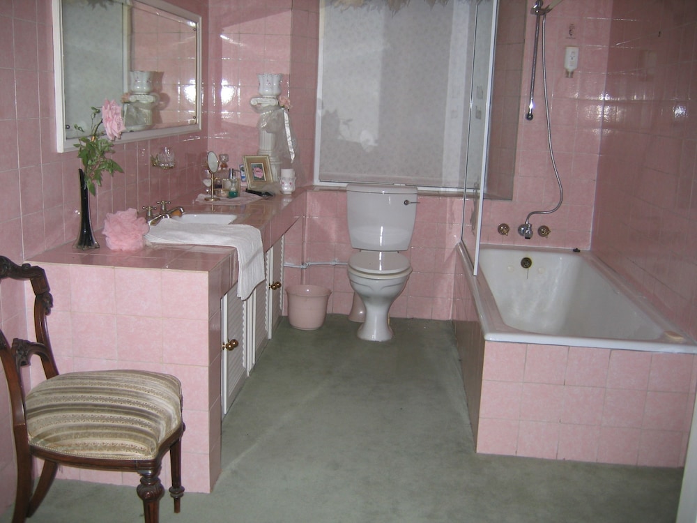 Villa Victoria Executive Guest House 10/26