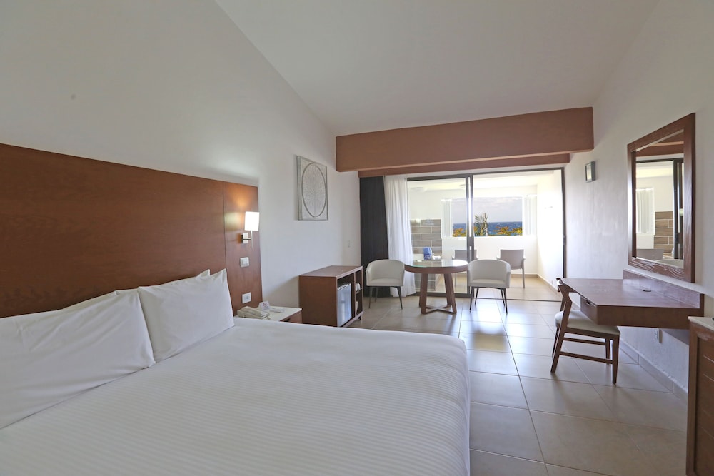Cozumel Hotel & Resort 12/50