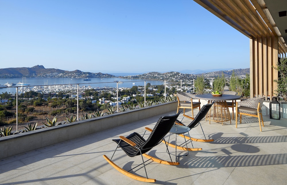 G Beyond Residences & Villas 42/50