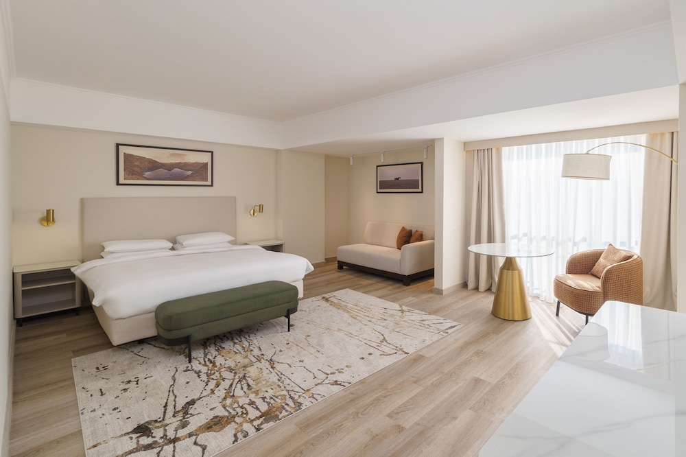 Hyatt Regency Bishkek 13/49